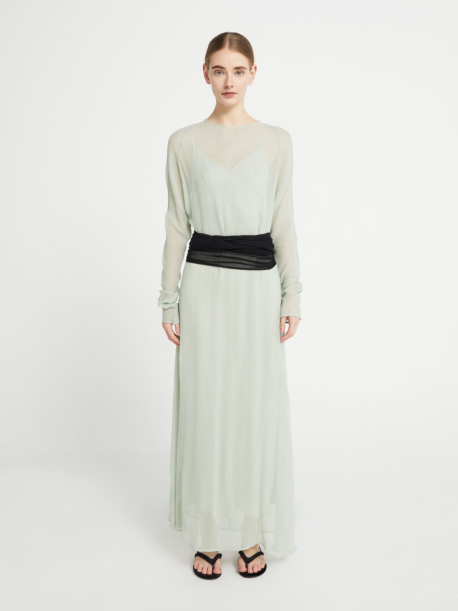 DRESS XVI